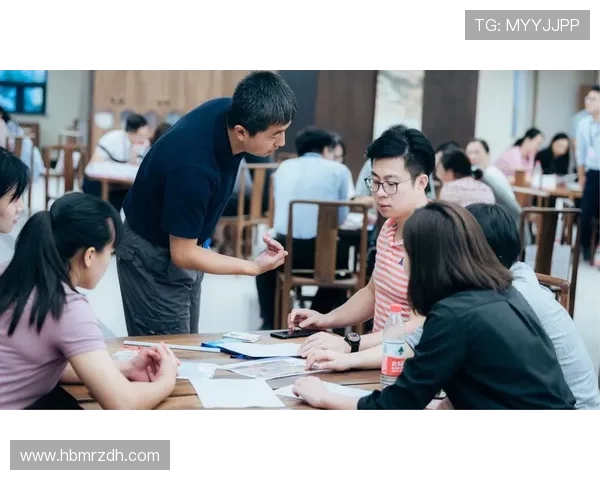 成都飞盘队快攻革新之路:战术创新与团队协作的完美结合 成都飞盘队快攻革新之路:战术创新与团队协作的完美结合